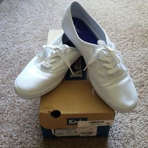KEDS White Canvas shoes